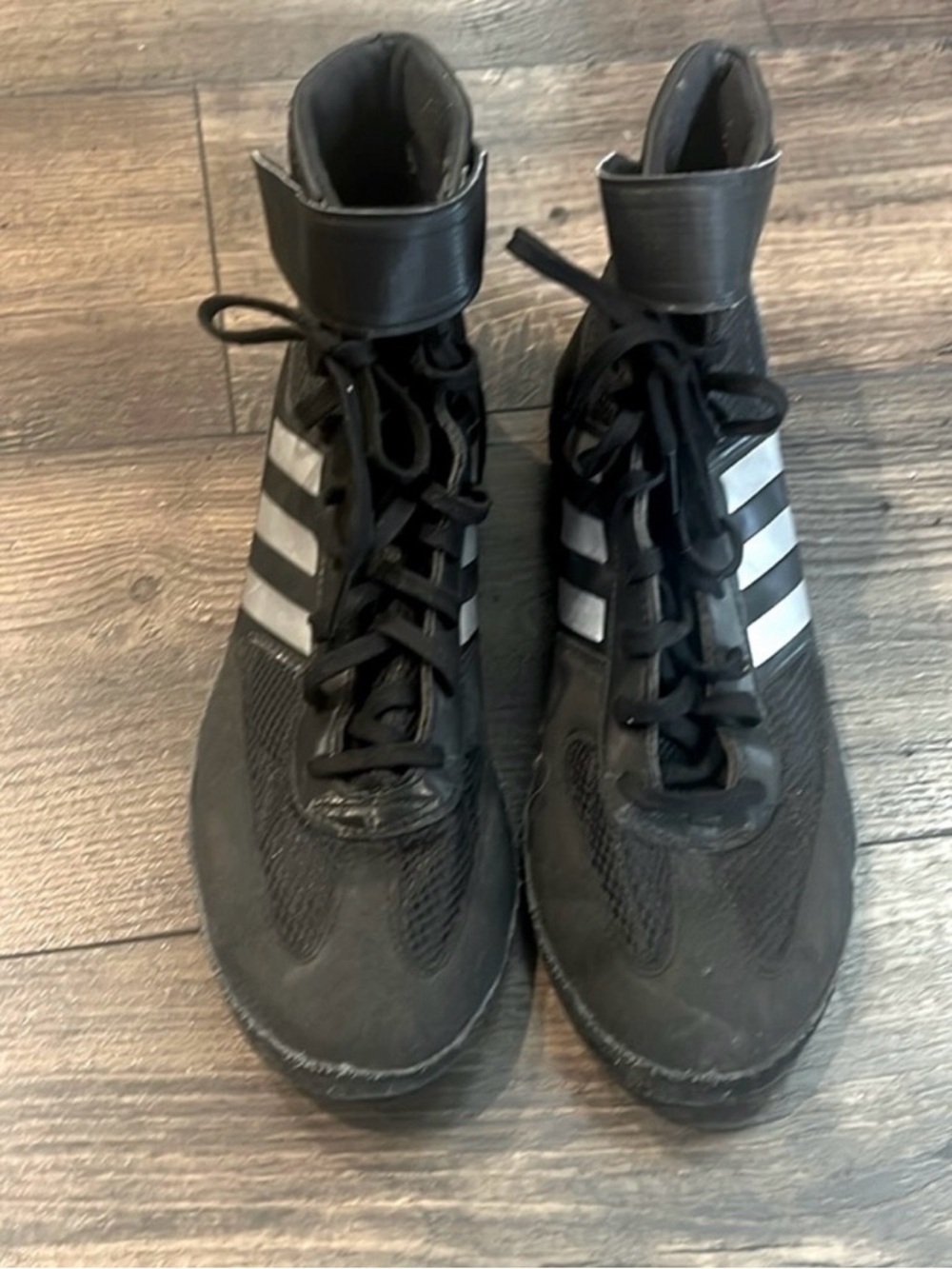 🛍️adidas Black High-Top Sneakers with White Stripes and Ankle Strap